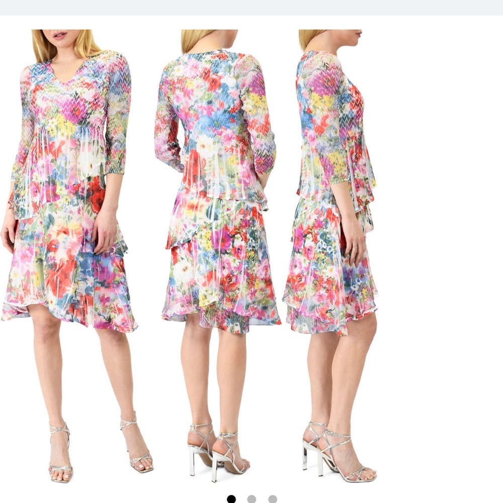 Floral 3/4 sleeve dress. Very festive